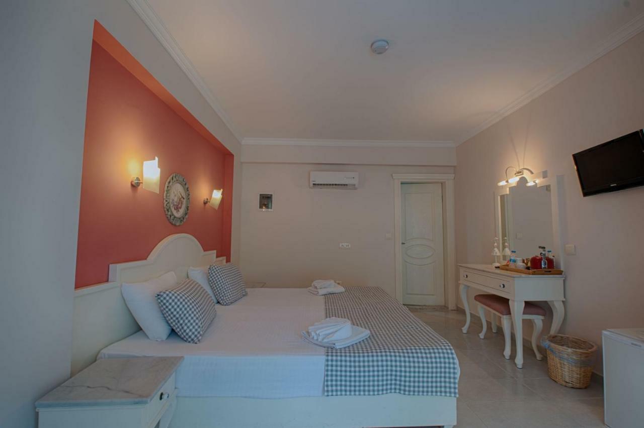S3 Hotels Orange Ölüdeniz Exterior foto